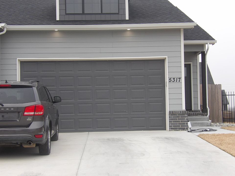 1st image of 5317 Pinecrest Ct N