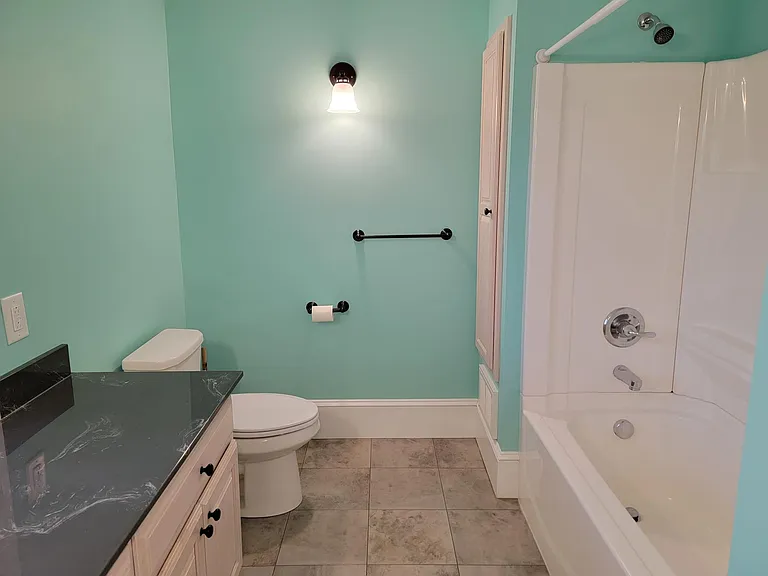 3945 Conrad Weiser Pkwy — Photo 22