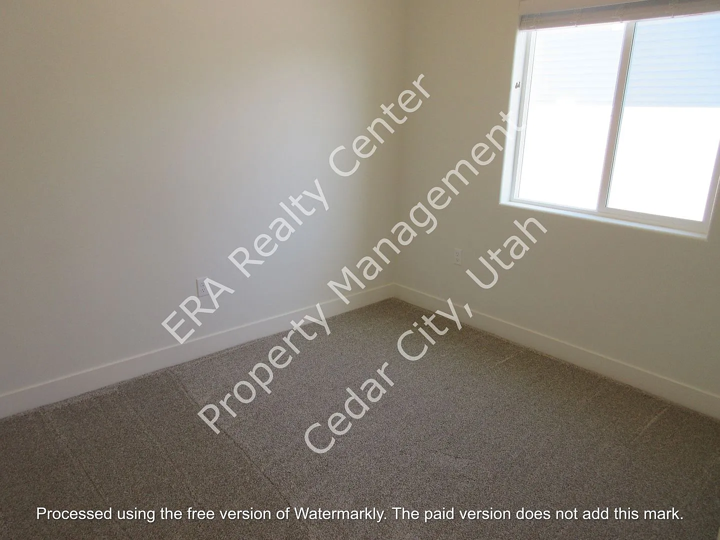 Move-In Discount Newer Construction Single Level Twin Home - Great Location! — Photo 3