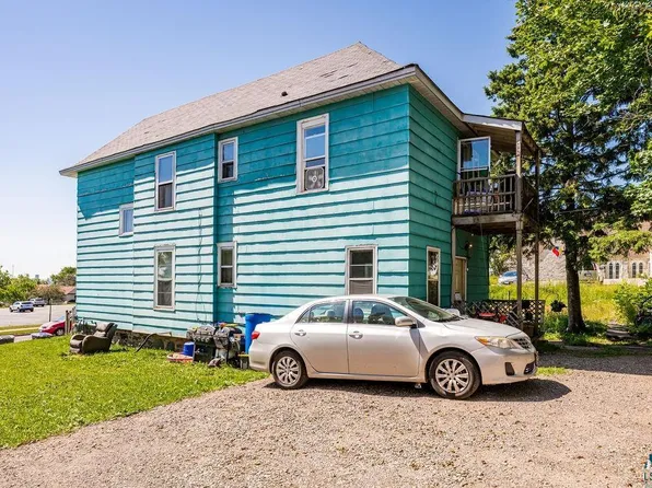 2403 & 2407 W 3rd St, Duluth, MN 55806