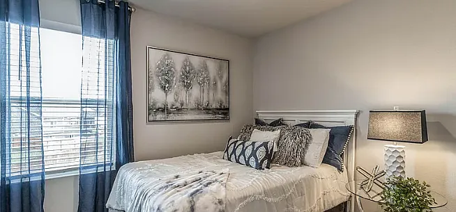 289 NW Charlestown Ln — Photo 6
