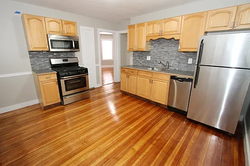 18 Howes St #1 Photo 1