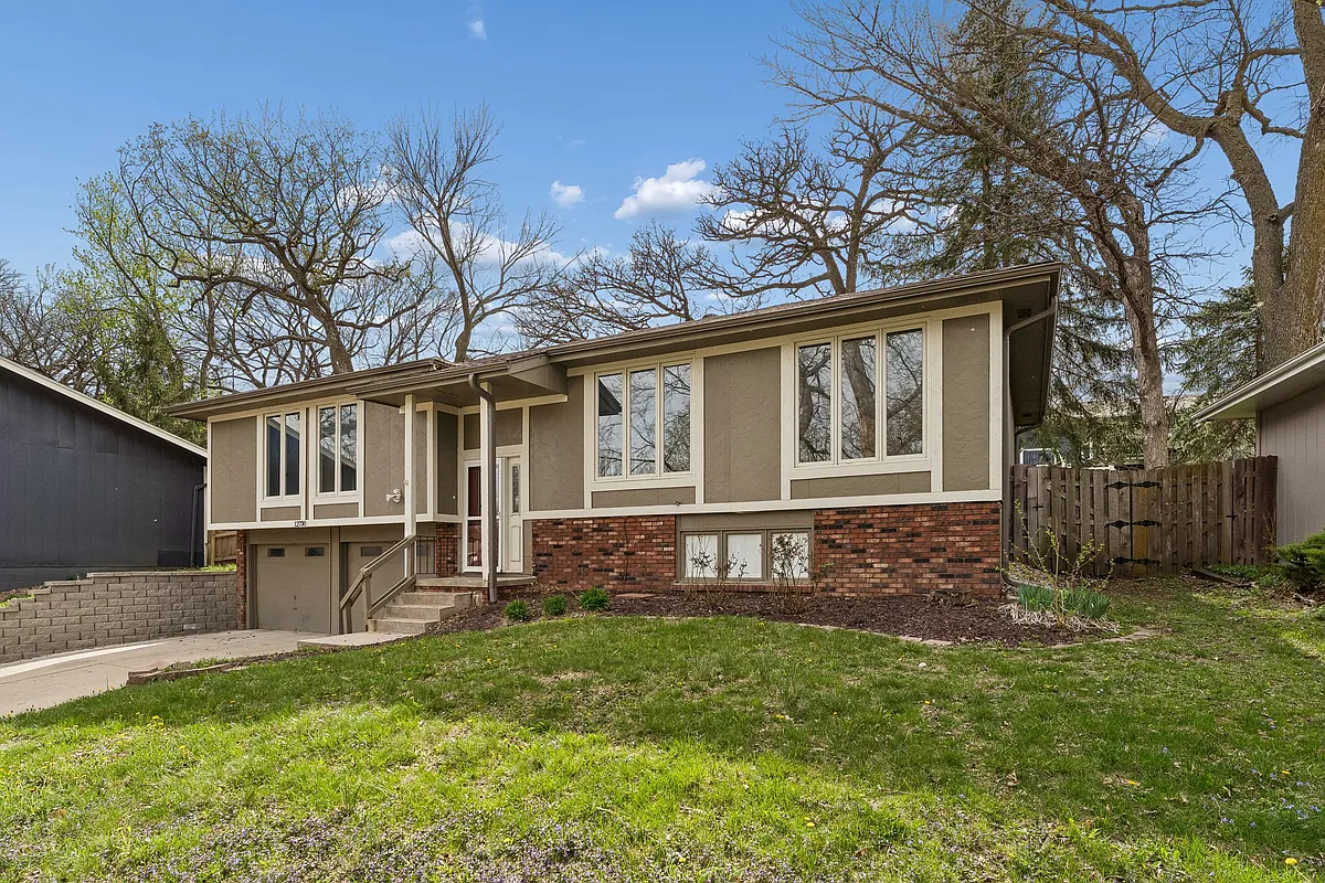 Building Photo - 12730 Forestdale Dr