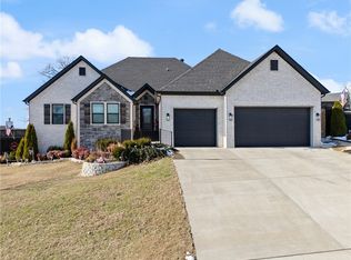 1340 Lee St, Pea Ridge, AR 72751