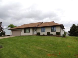 1107 N Johns St, Dodgeville, WI 53533
