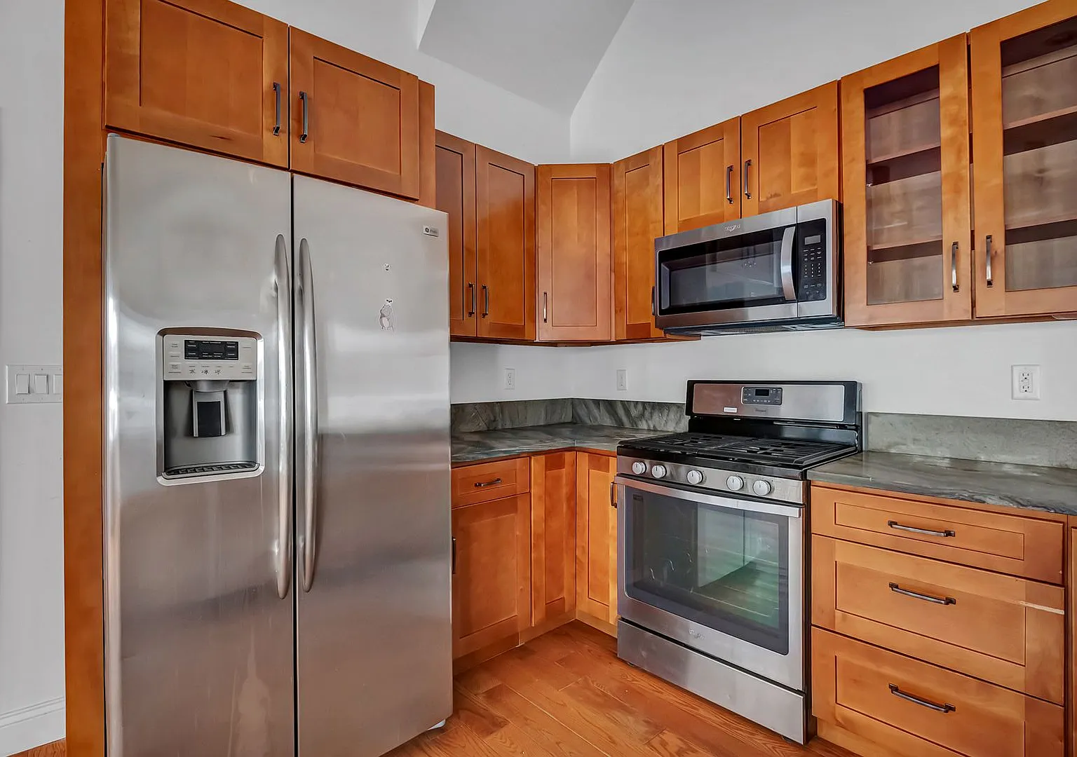651 Prospect Street — Photo 3