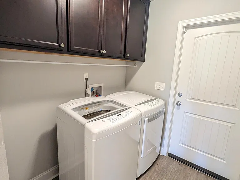 1827 Sundown Dr — Photo 9