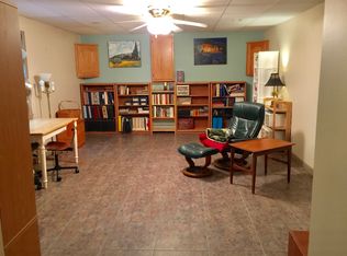 2 Spur Ln, Eureka Springs, AR 72632