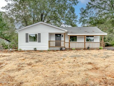 728 N Brooks St, Pelahatchie, MS, 39145