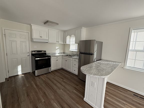 2nd image of 107 Sue Ave