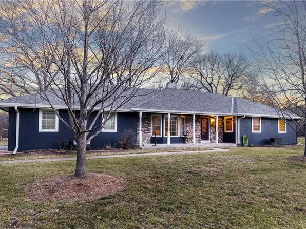 28802 E 245th St, Harrisonville, MO 64701