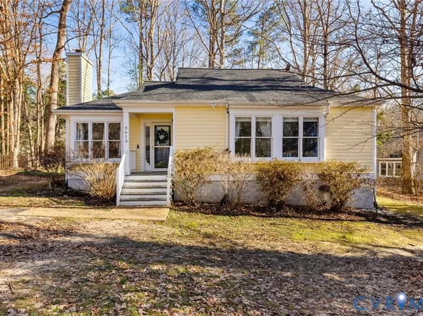 5613 Woods Walk Rd, Midlothian, VA 23112
