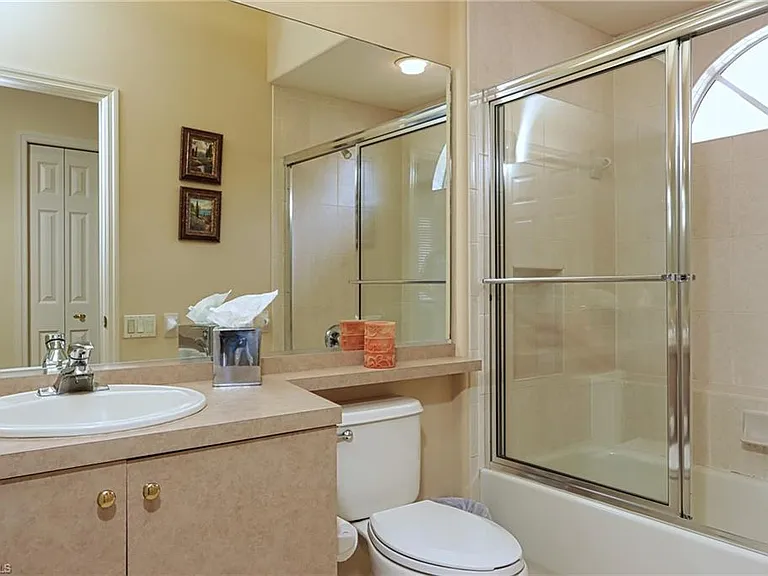 5815 Persimmon Way — Photo 16