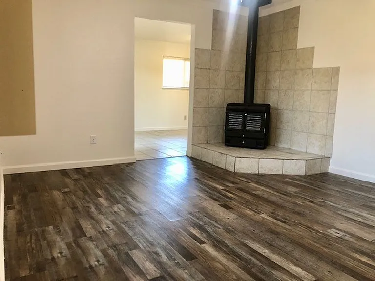 7521 Blackthorne Way — Photo 6