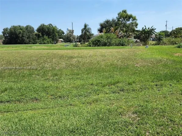 828 Thatcher Blvd, Moore Haven, FL 33471