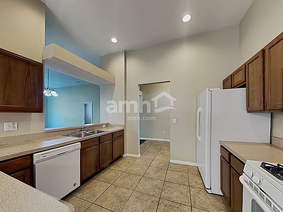 4th image of 7014 Monarch Park Dr