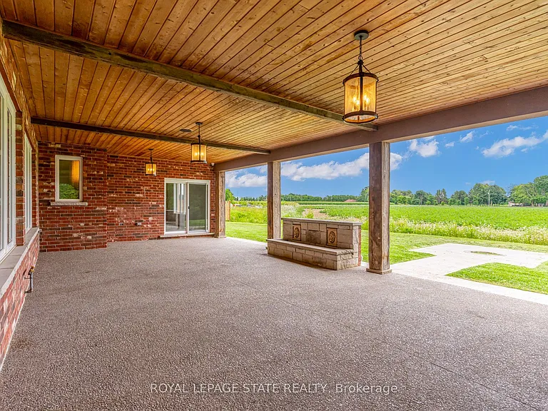 931 Southcote Rd — Photo 47
