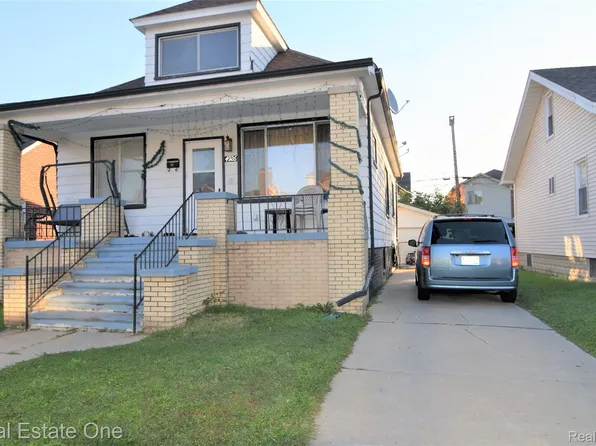 4926 Williamson St, Dearborn, MI 48126