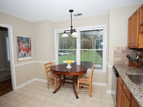 New stainless sink and faucet