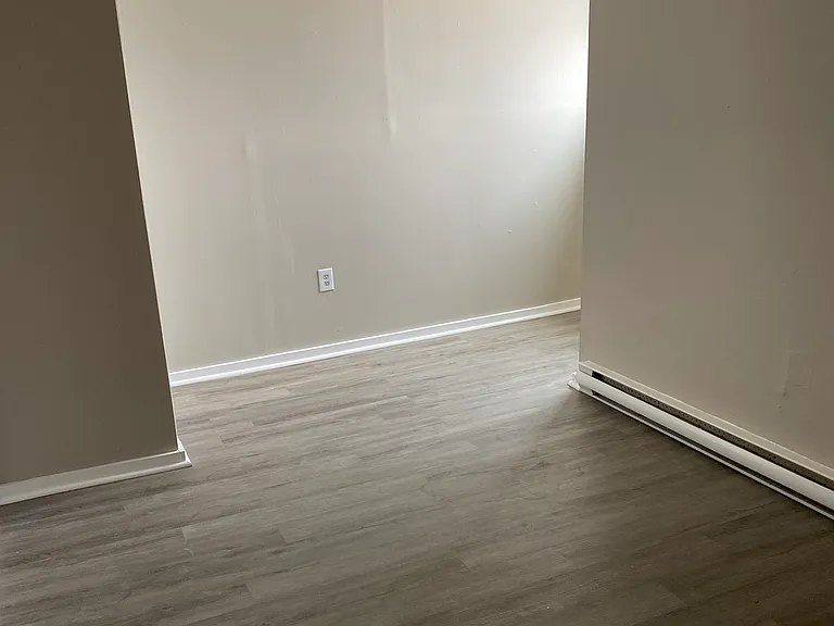 532 Breck St #2F — Photo 8