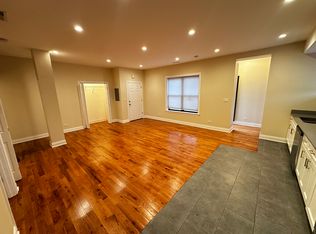 4001 W Armitage Ave #C, Chicago, IL 60639