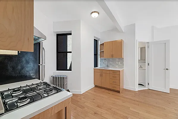 Rented by REAL New York | media 10