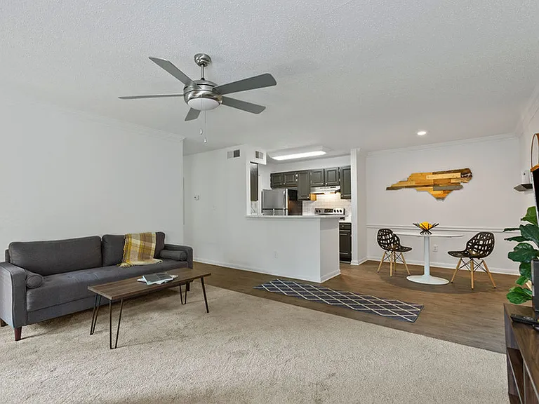 Spacious Living Room-Sherwood Deluxe