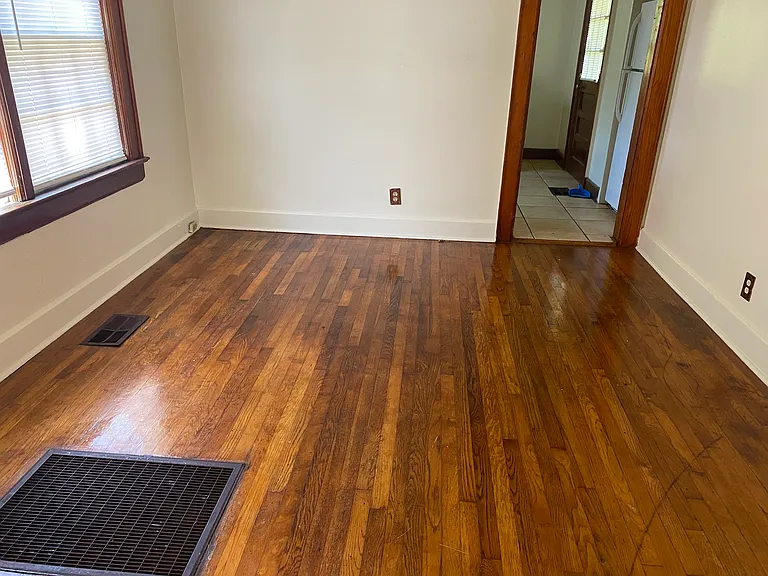 606 S Panama St — Photo 5