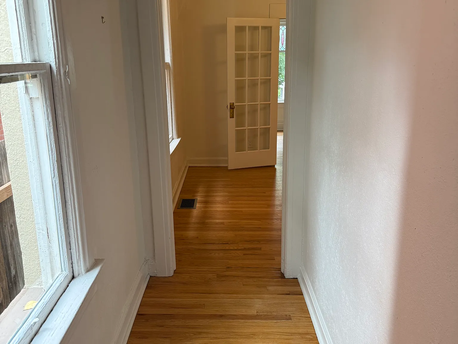 1 bed, 810 sqft, $2,100 — Photo 3