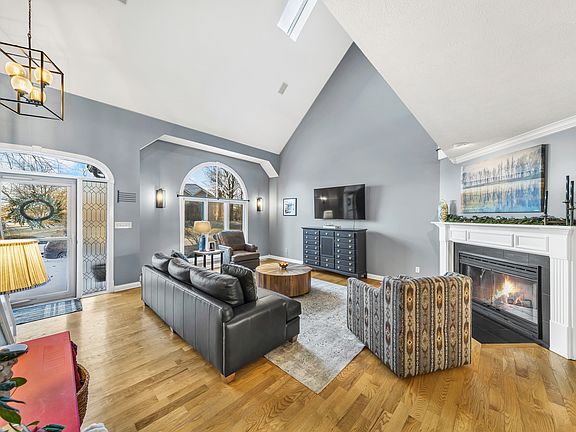 5th image of 11254 Woods Bay Ln