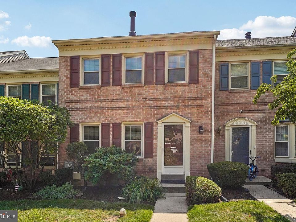 1st image of 154 Lafayette Ct
