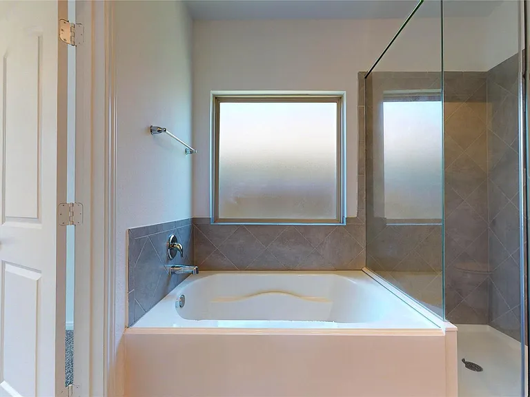 1522 Oakdale Crest Rd — Photo 28