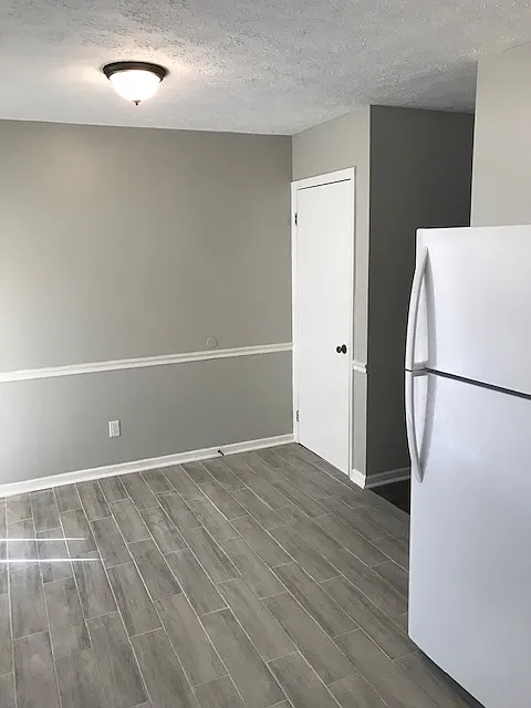 2 bed, 1.5 bath, 1100 sqft, $950 — Photo 3