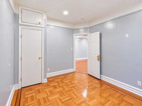 2nd image of 161 E 52nd St #2F