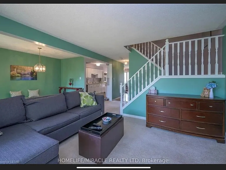 195 Barker St #7 — Photo 18