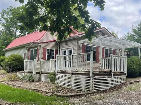 1175 Woodland Dr, Mt Zion, IL 62549