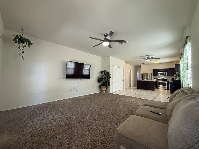 30187 W Avalon Dr — Photo 16