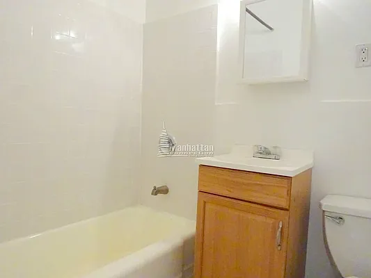 Rented by Manhattan Connection | media 21