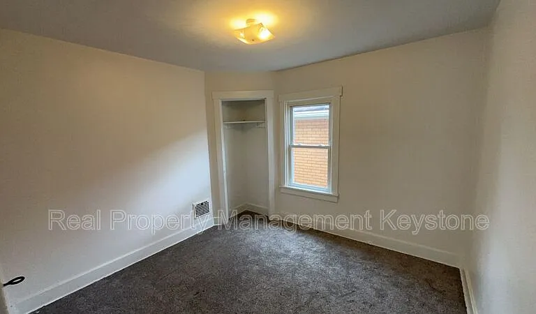 625 Blanton St — Photo 13