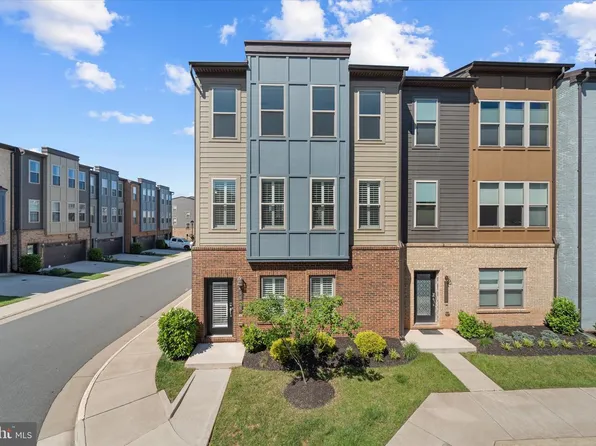 9828 Buchanan Loop, Manassas, VA 20110
