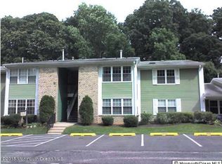 4 Firethorn Cir, Red Bank, NJ 07701