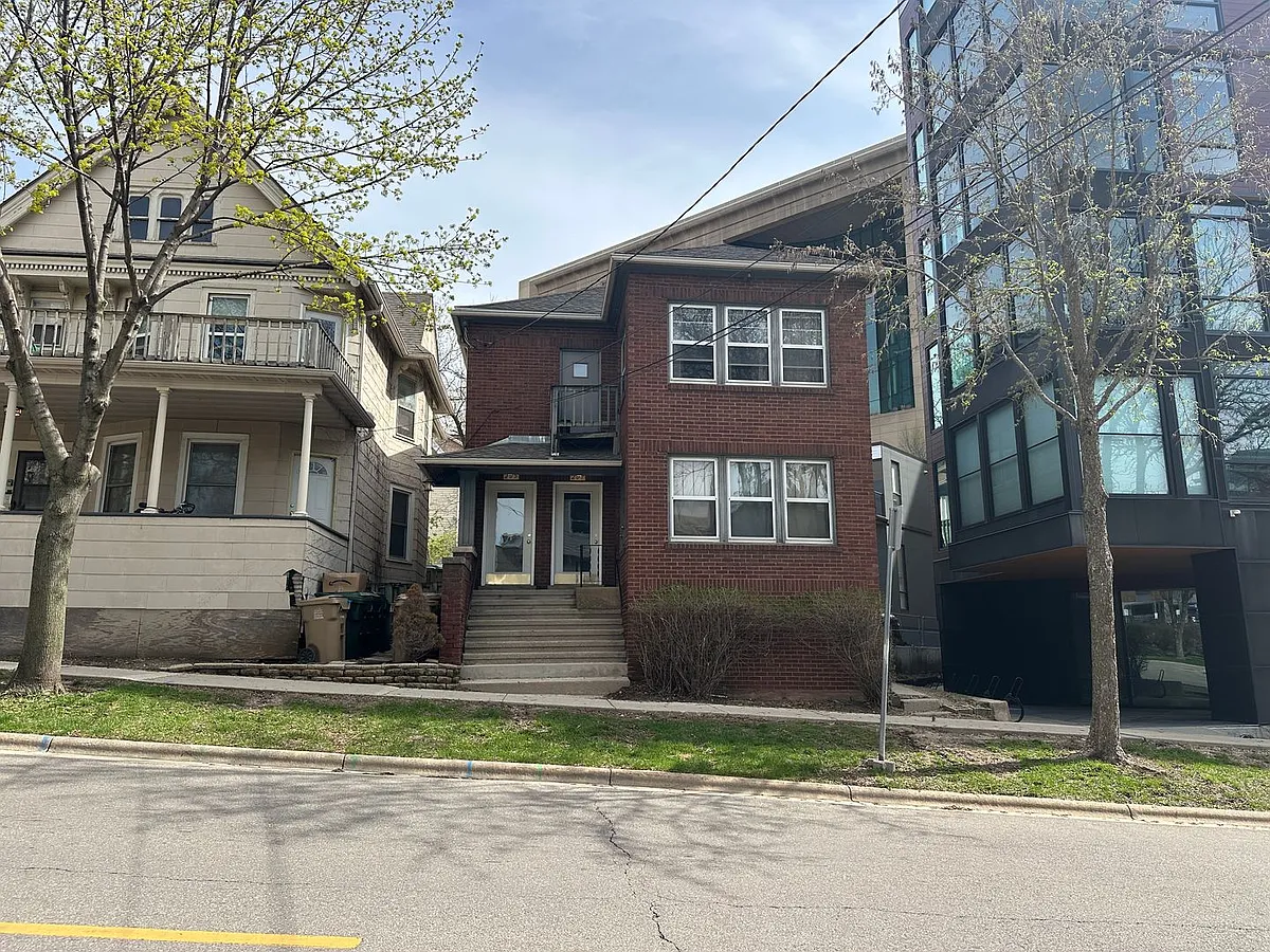 Building Photo - 205-207 S Henry St