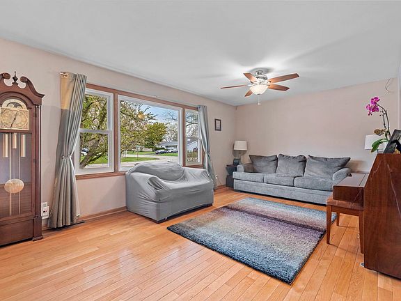 4th image of 1440 Sioux Ct
