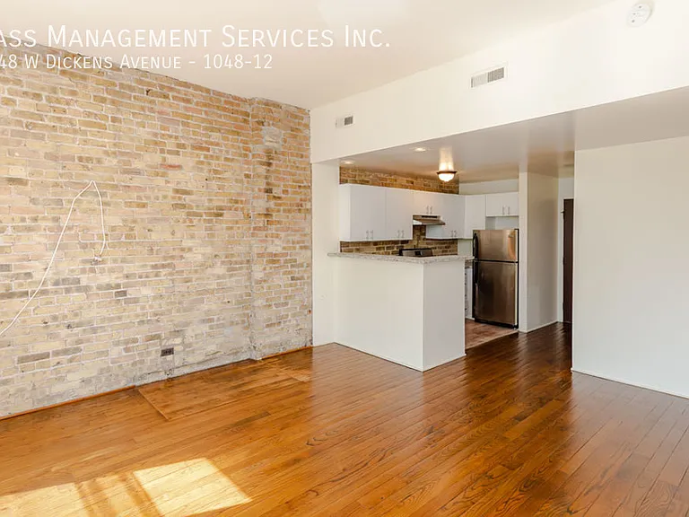 1048 W Dickens Ave #12 — Photo 4