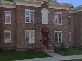 28 Mangam St, Cohoes, NY 12047