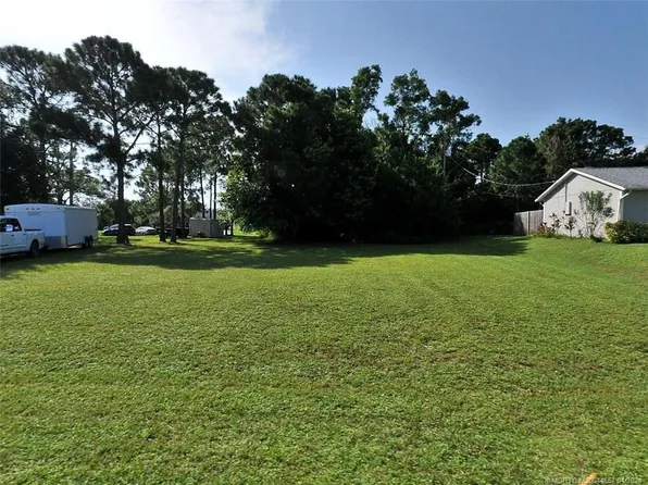 410 SW Dauphin Ave, Port Saint Lucie, FL 34953