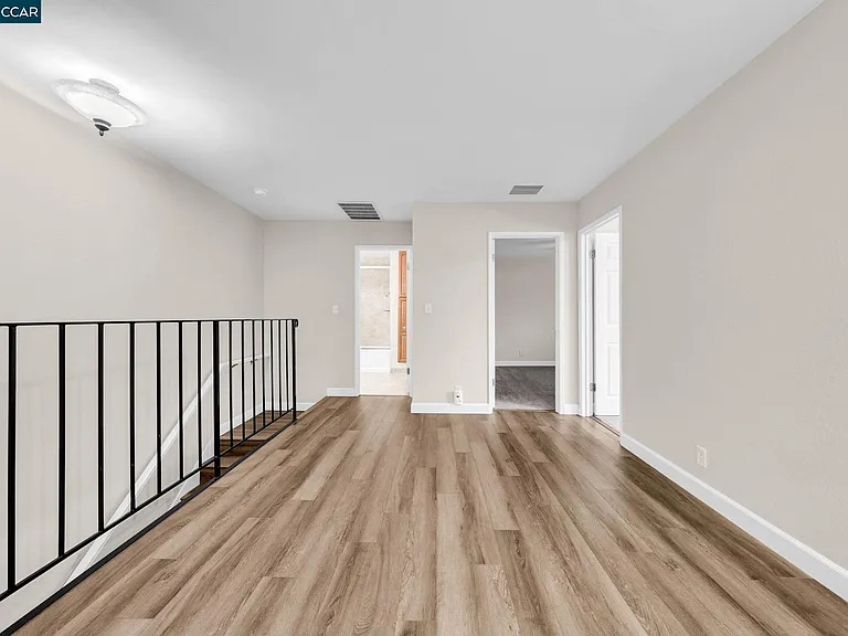 1812 Cole Ave #4 — Photo 25