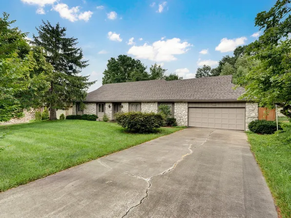 3520 E Carol Drive, Springfield, MO 65809