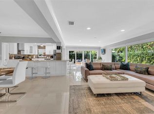 2049 Ocean Mist Dr, Pompano Beach, FL 33062