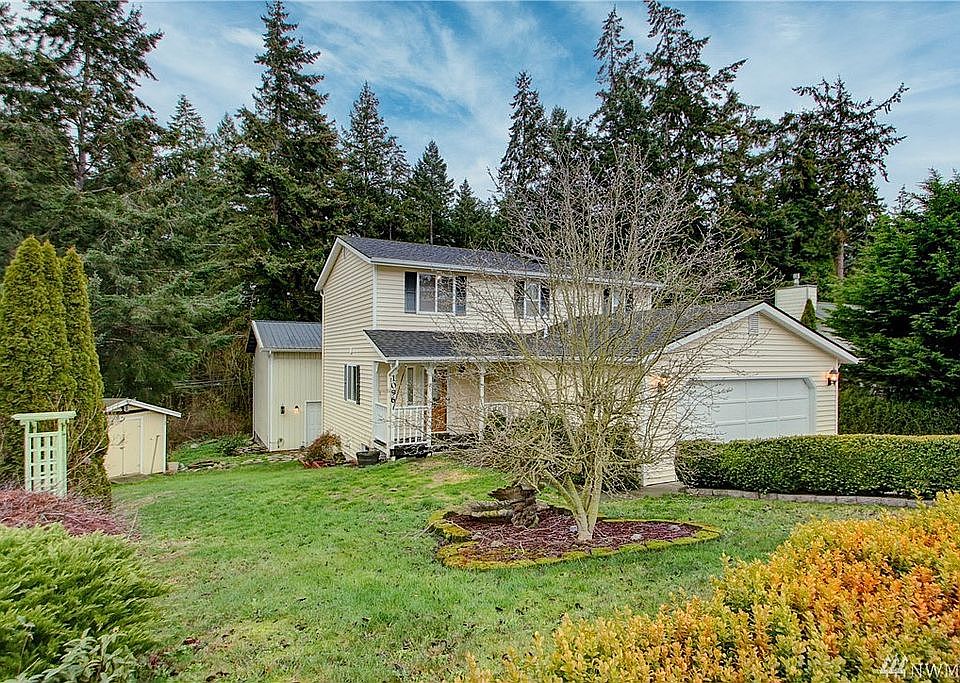 1st image of 1096 NE Taftson St